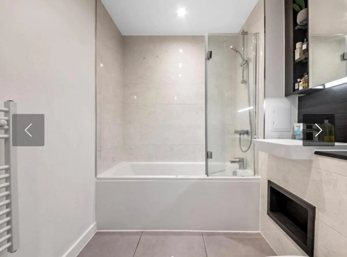 Spacious Modern One Bedroom Apartment Near Heathrow Hayes  0*, Hayes (Greater London) United Kingdom