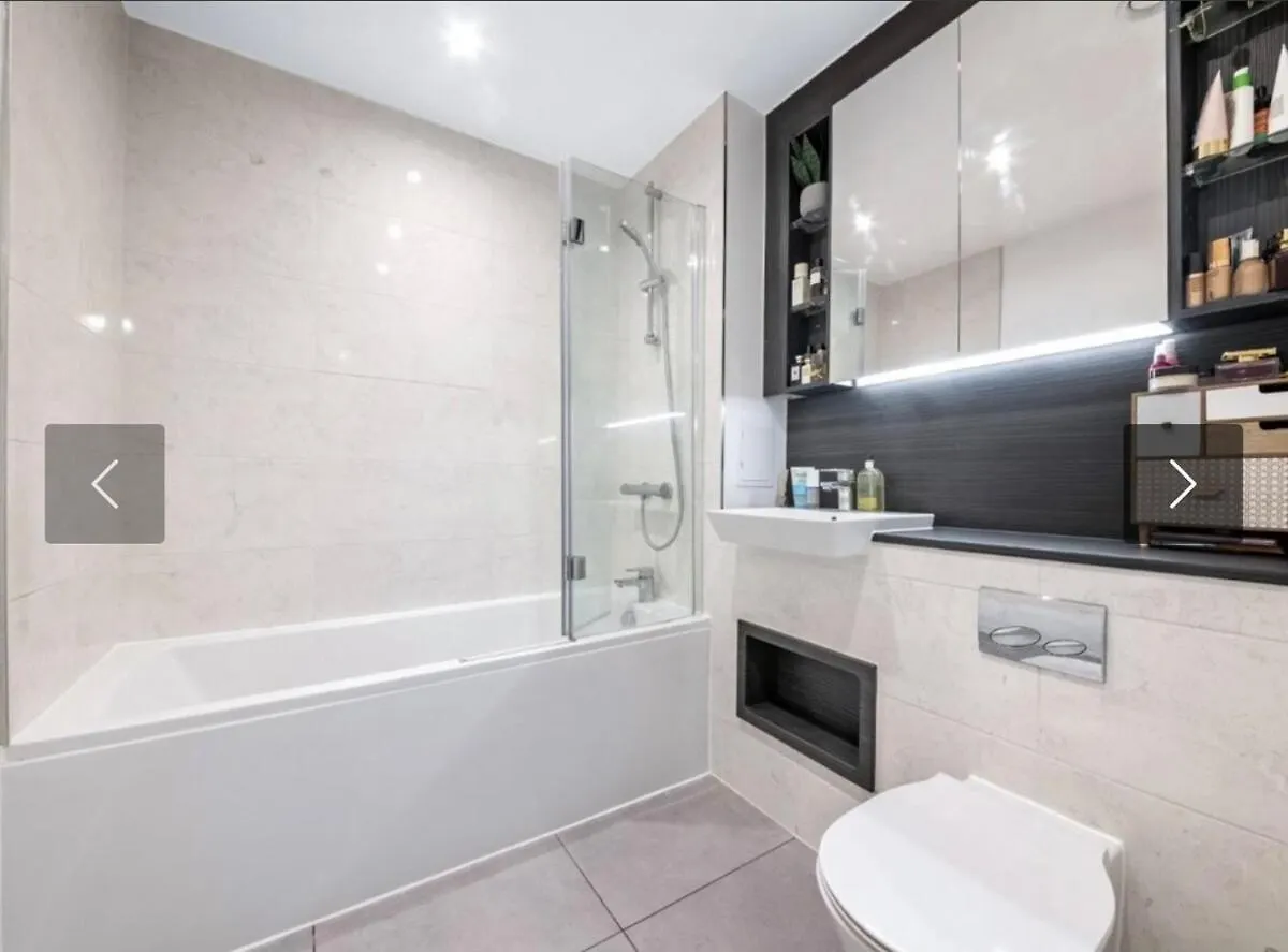 Spacious Modern One Bedroom Apartment Near Heathrow Hayes  United Kingdom